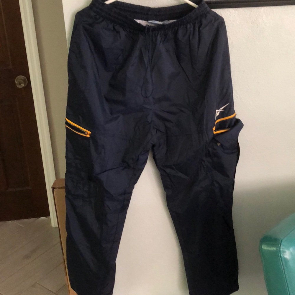 Awesome Reebok jogger, workout pant!